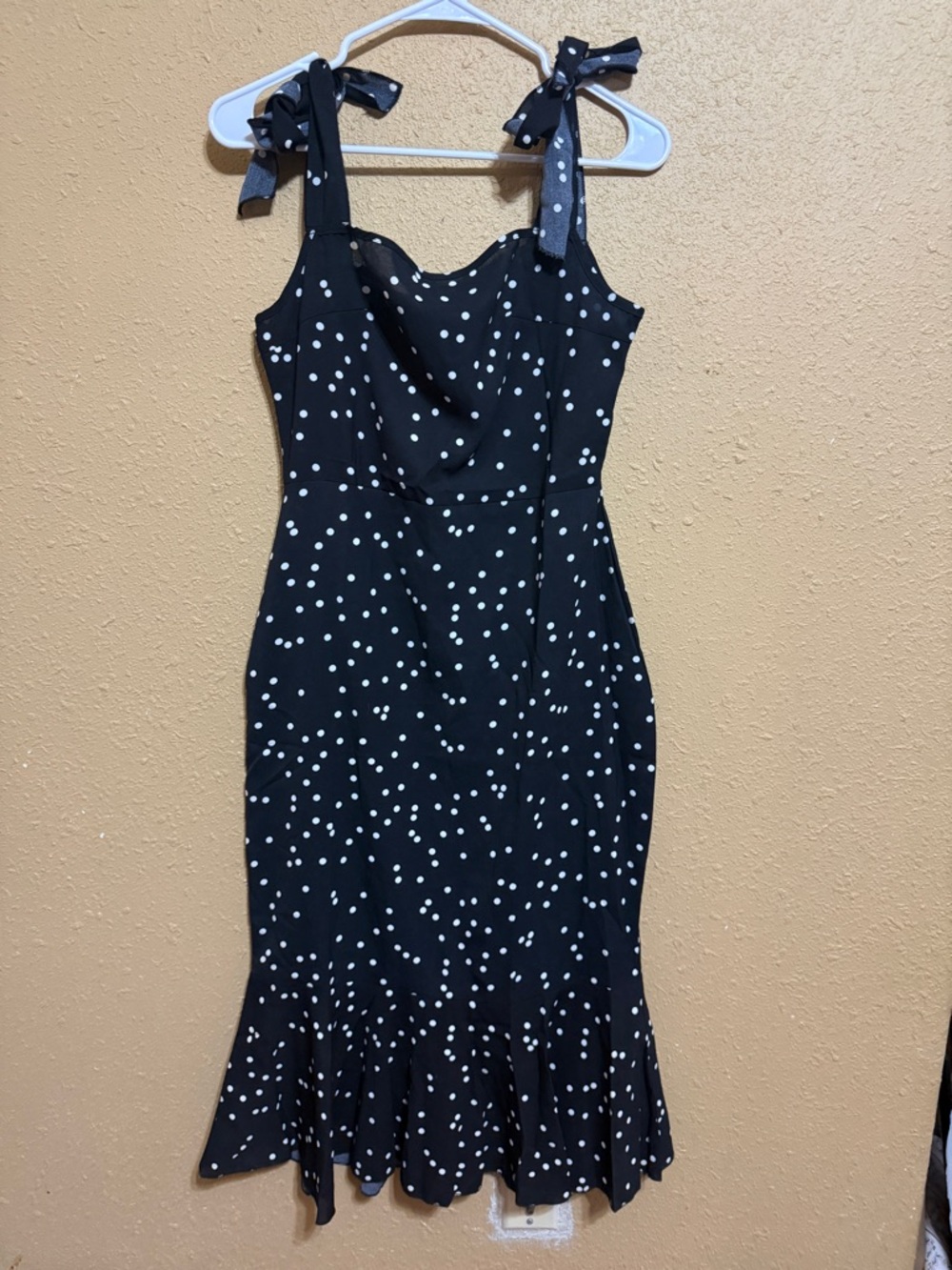 SHEIN Black Polka Dot Tie-Strap Mermaid Dress